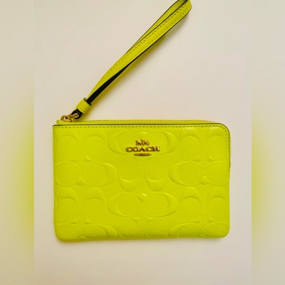 NWOT! Neon Coach Corner Zip Wristlet Embossed - Picture 2 of 9